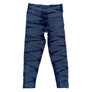 blue and gray tie dye seamless cropped leggings